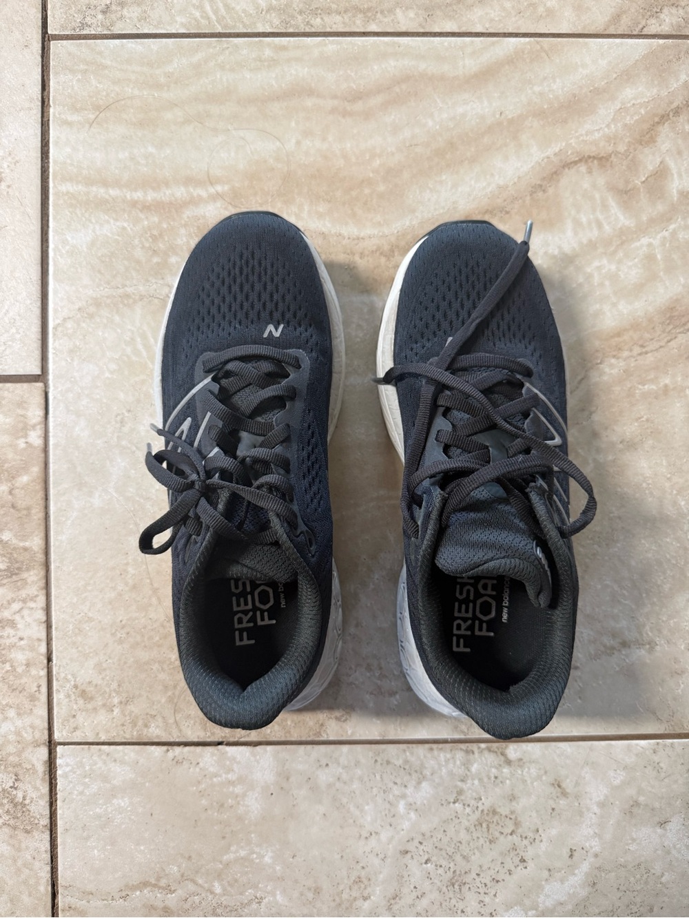 New Balance Black and White Women's Athletic Sneakers 880